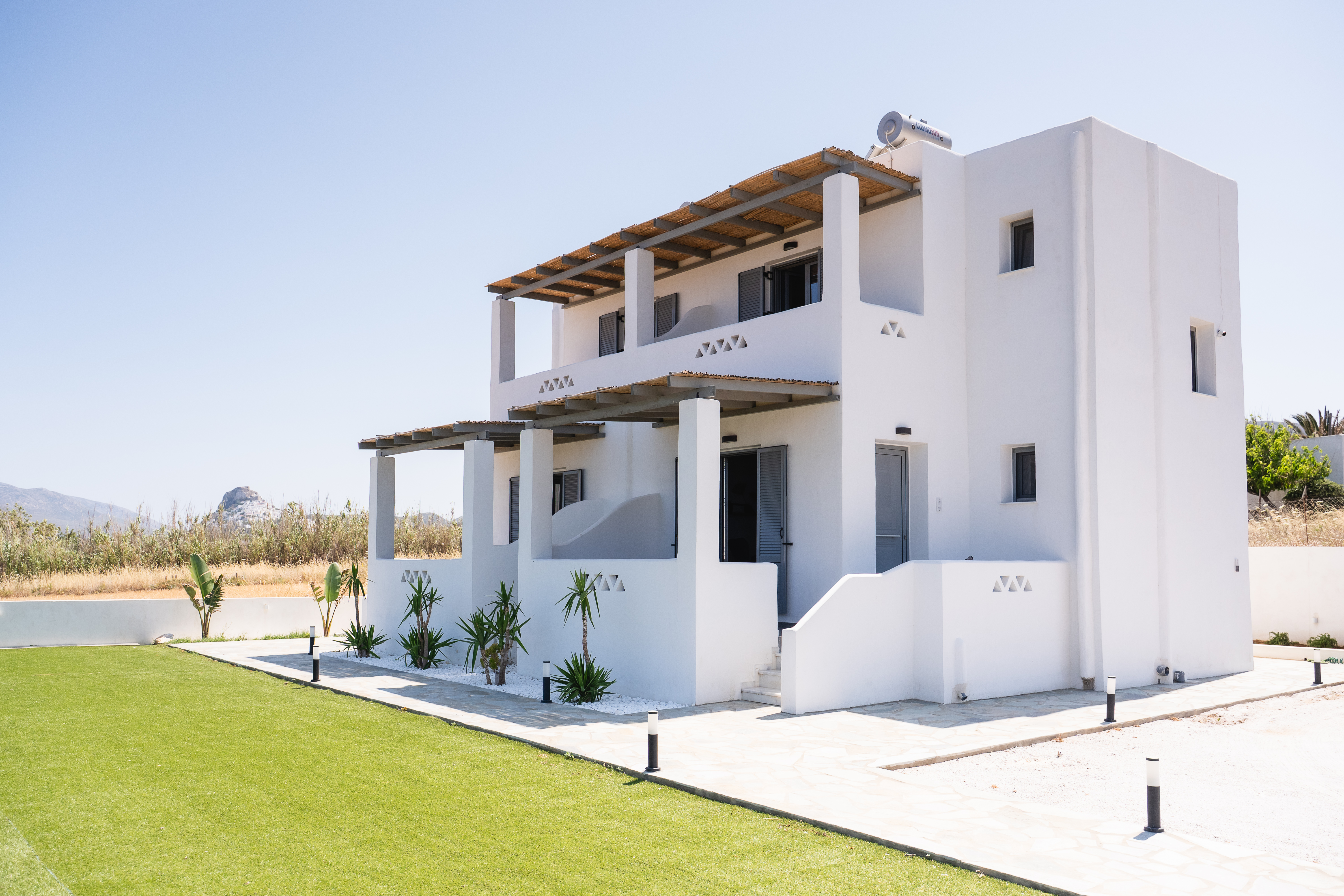 Suites Exterior